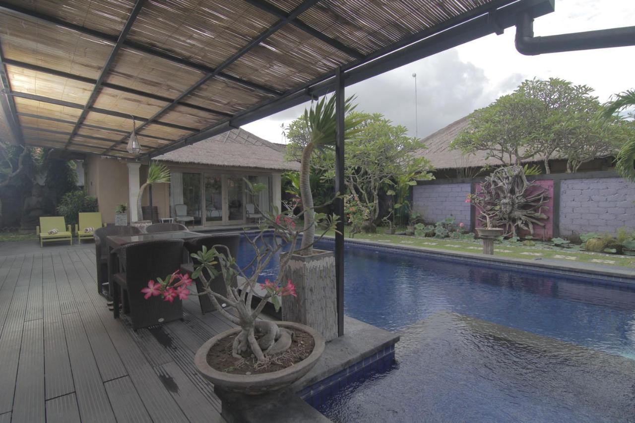 Bamboo Moon Villas Sanur Екстериор снимка