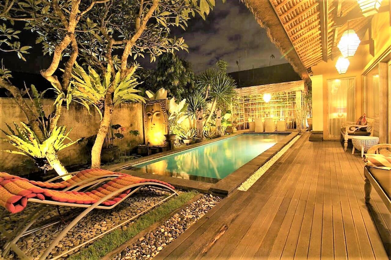Bamboo Moon Villas Sanur Екстериор снимка