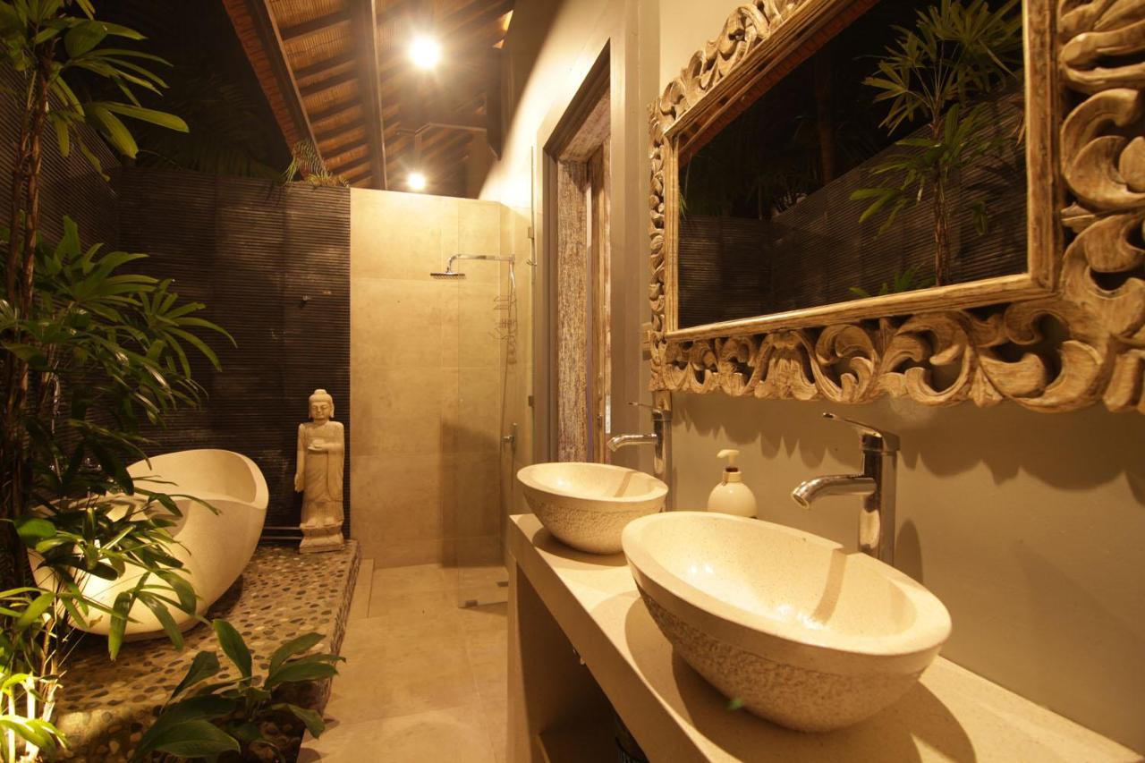 Bamboo Moon Villas Sanur Екстериор снимка